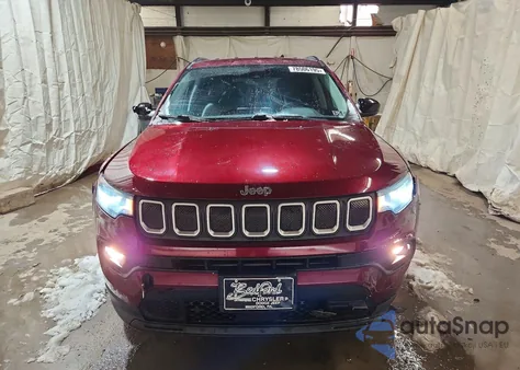 2022 Jeep Compass Latitude Lux z USA, uszkodzony, nr VIN 3C4NJDFB0NT135038